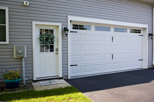 24/7 Emergency Garage Door Panel Replacement experts in Ama, LA